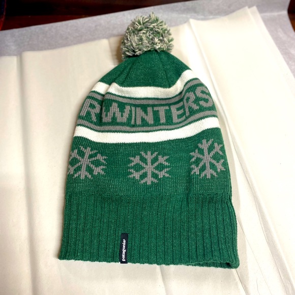 Patagonia Pom Pom Beanie - Picture 5 of 5